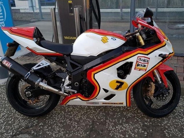 2004-2005 Suzuki GSXR 600 / GSXR 750 Motorcycle Fairings - White Red Yellow Michelin Texaon Heron 7