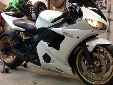 2005 Yamaha YZF 600 R6 Motorcycle Fairings - White Gold