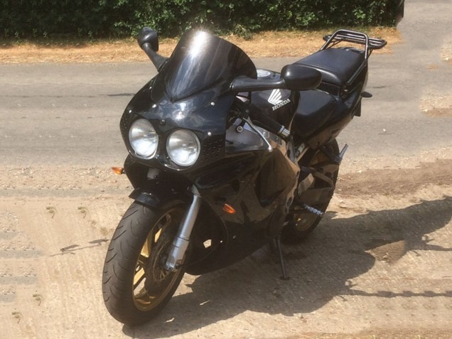 1992-1993 Honda CBR900RR 893 Motorcycle Fairings - Glossy Black